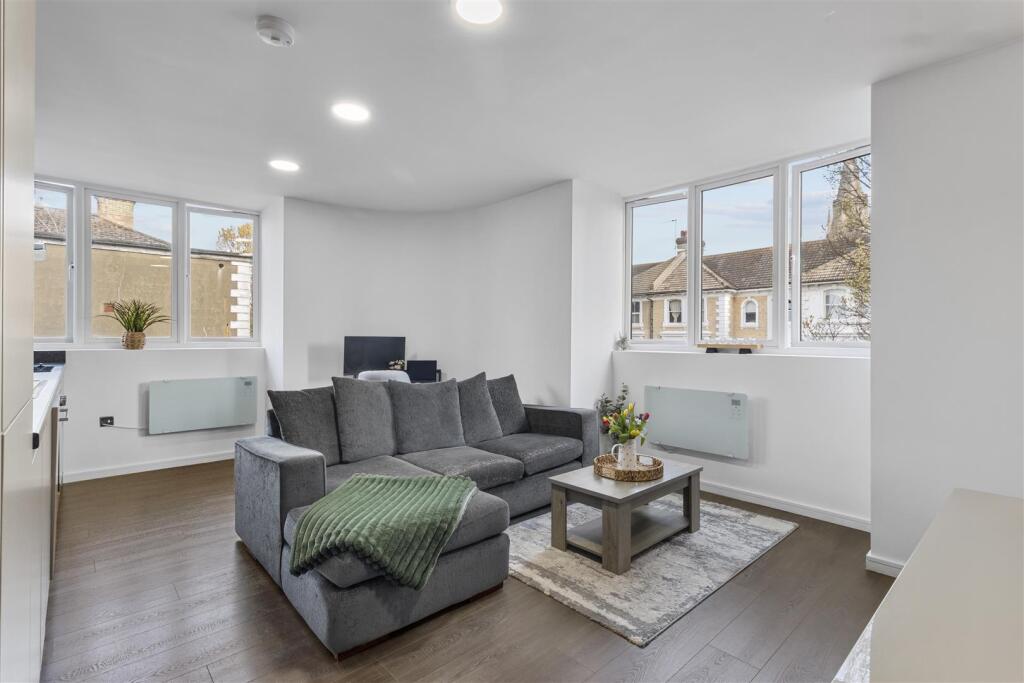 living room #2.jpg