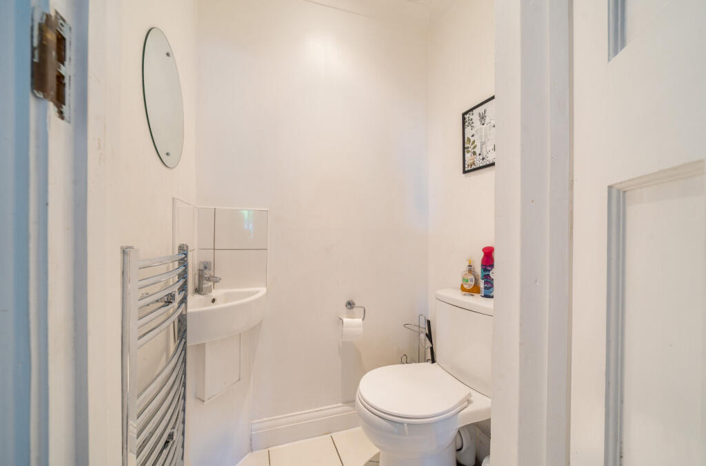 1361858-9-68dbcd4...