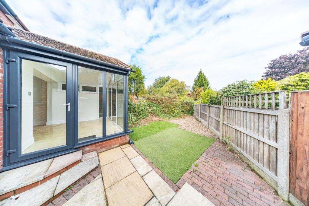 55 Fairholme Avenue garden.jpg