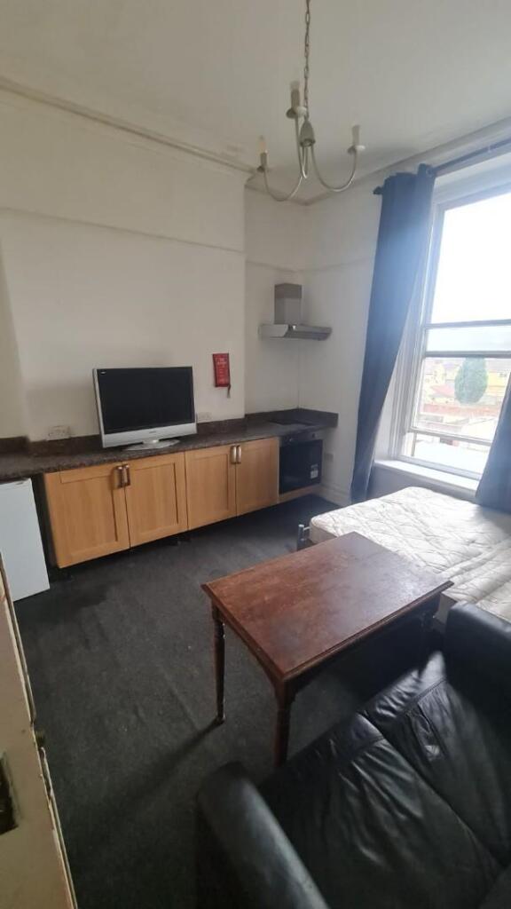 WhatsApp Image 2025-02-04 at 16.06.25.jpeg