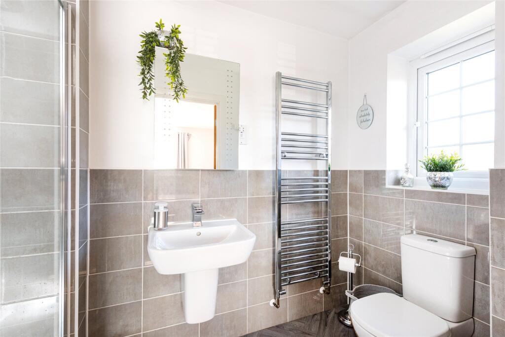 En Suite Shower Room