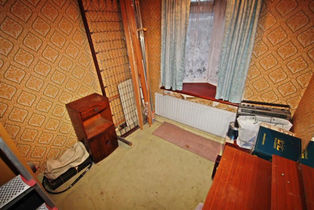 Bedroom 3.JPG