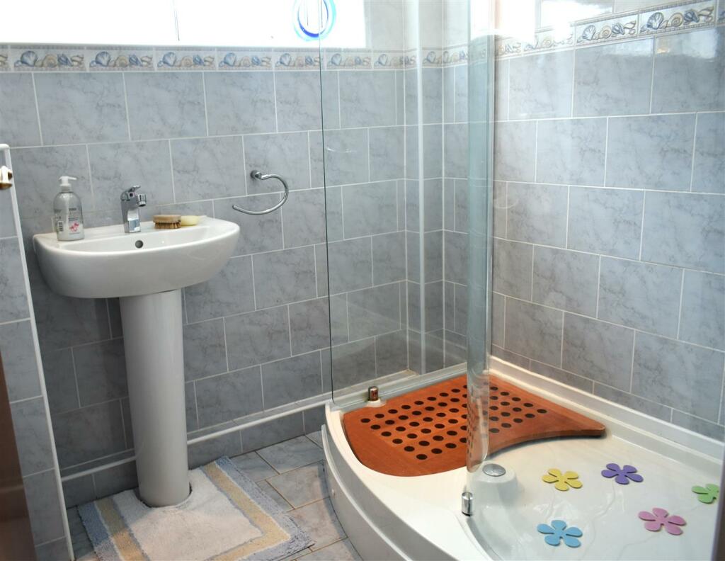 shower room .JPG
