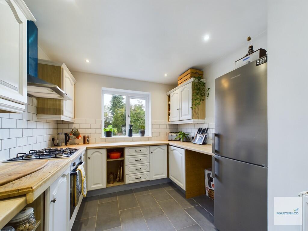 CAM03394G0-PR0222...