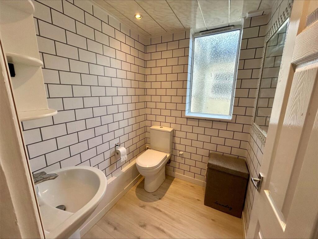 First Floor Wc