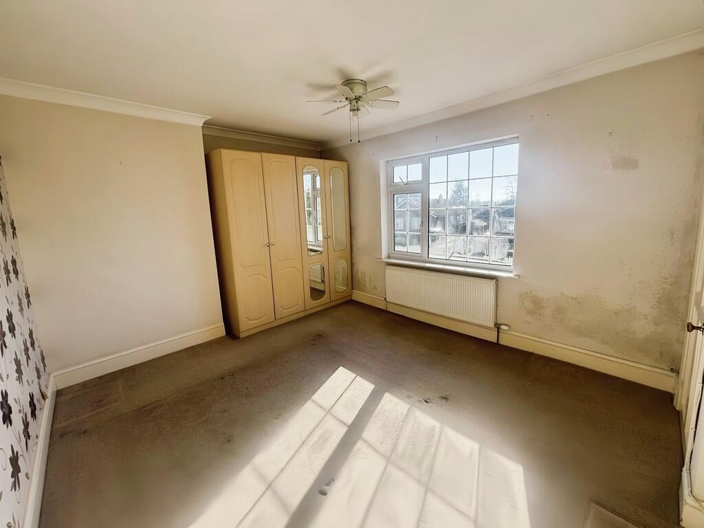 c9753a6f-WhatsApp...