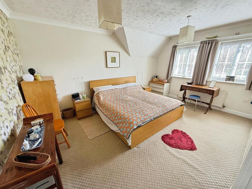 Main Bedroom