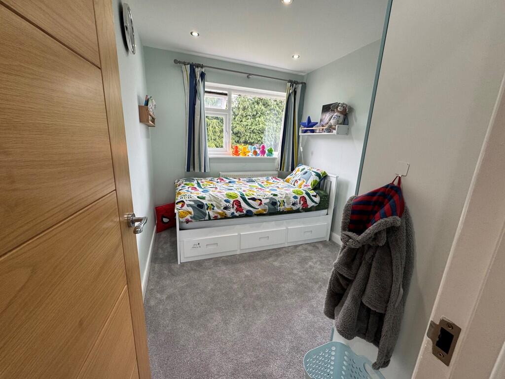 10 Eustace Road -...