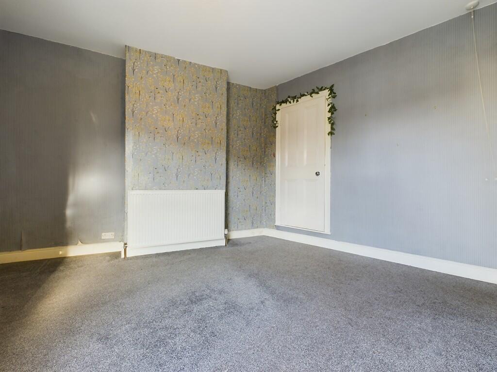 CAM04273G0-PR0038...