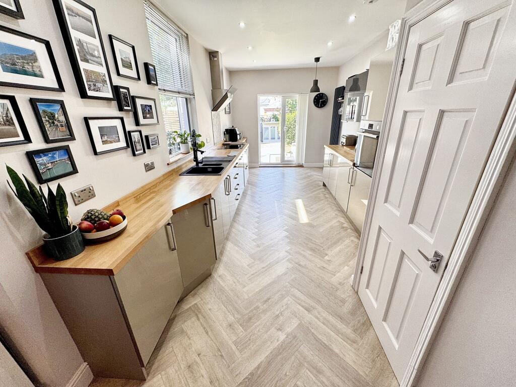 Kitchen / Diner