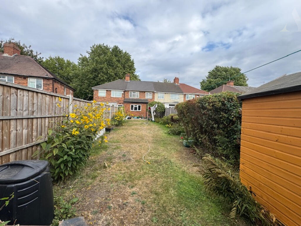 49 Ingleton Road garden2 (2)