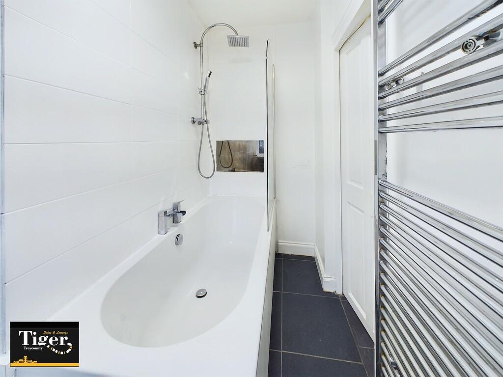 CAM02176G0-PR0399...