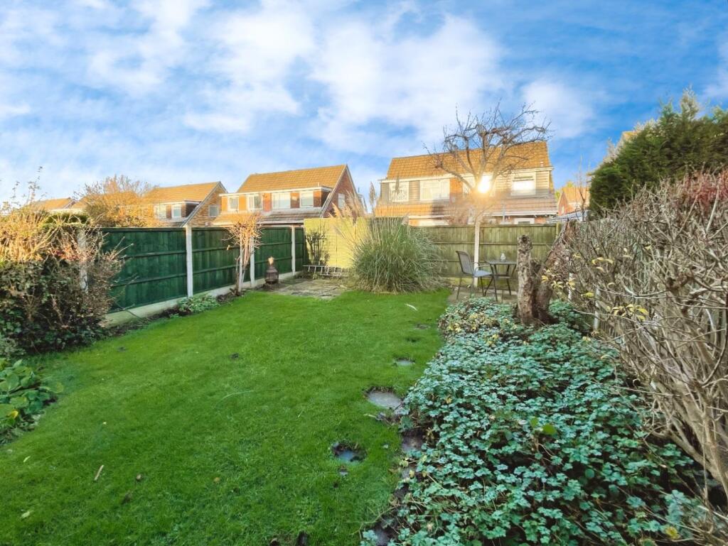 cf7fc8ad--4561-91A4-3A085E541E15-76317-00000A45E5F