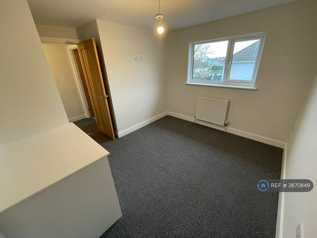 Bedroom (2)