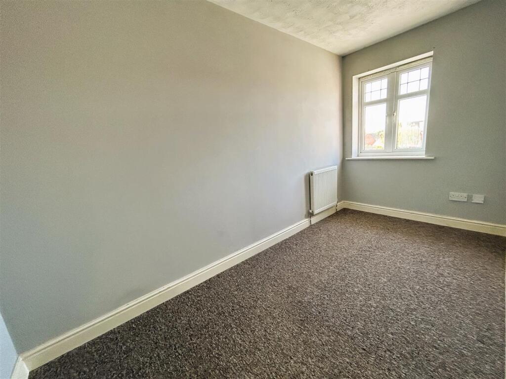 BED 2.JPG