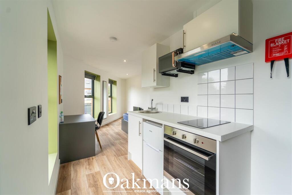 full studio green ki