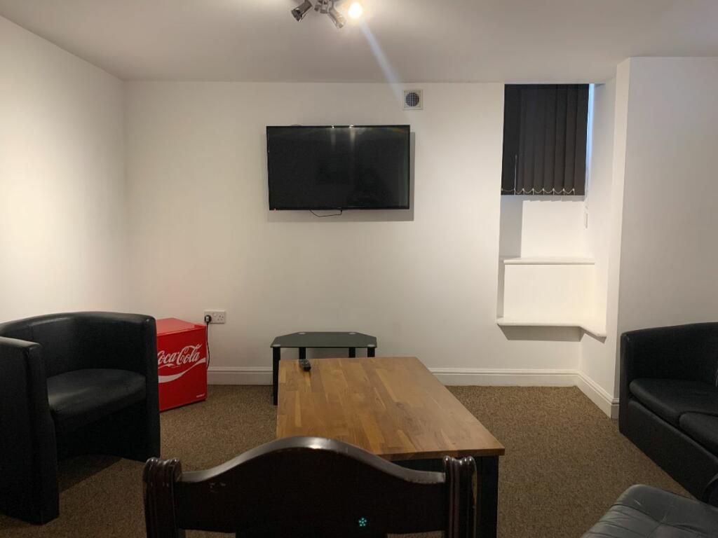 Communal Area - Basement