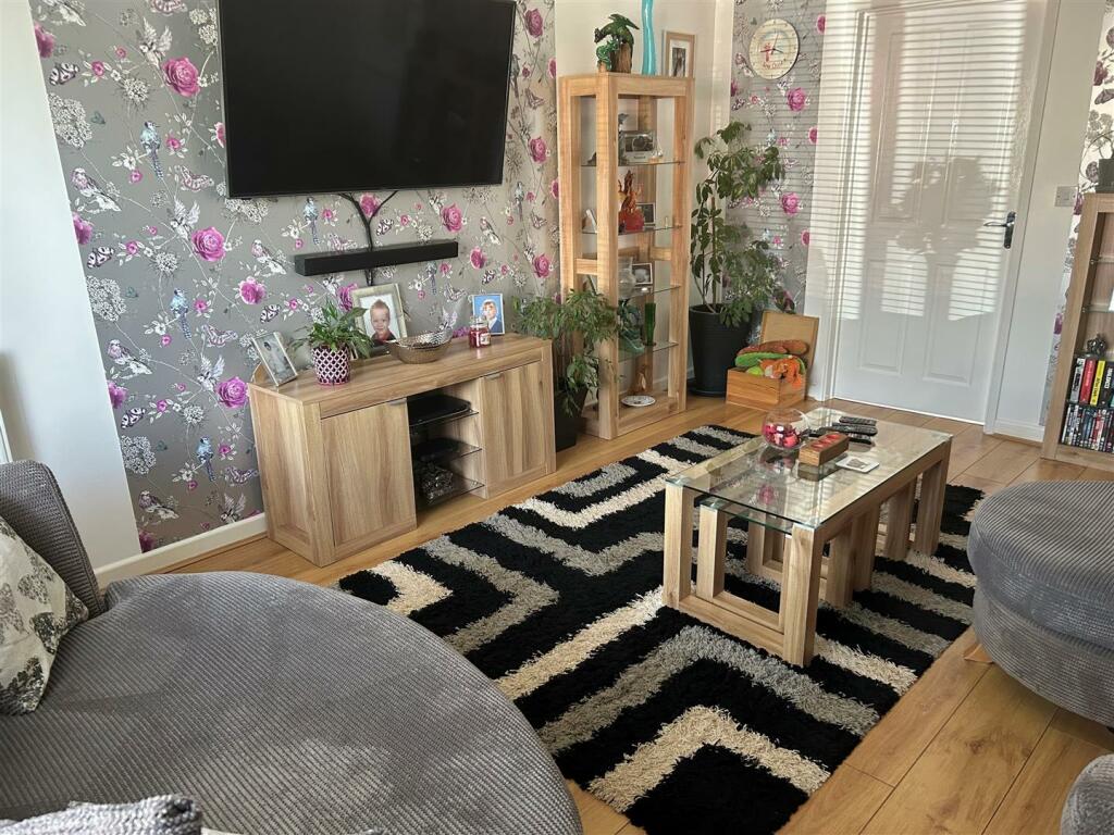 Sitting Room 2.jpg