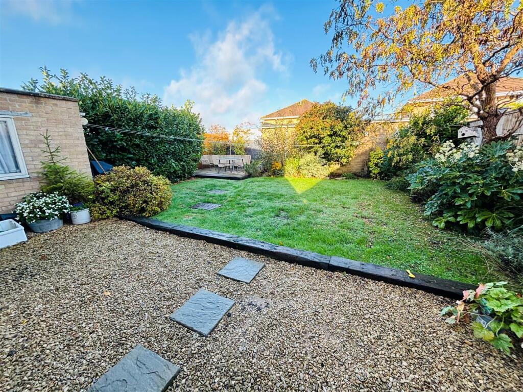 14mallgdn3.jpg