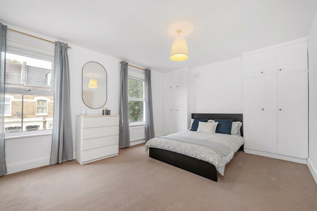 Bedroom 1.JPG
