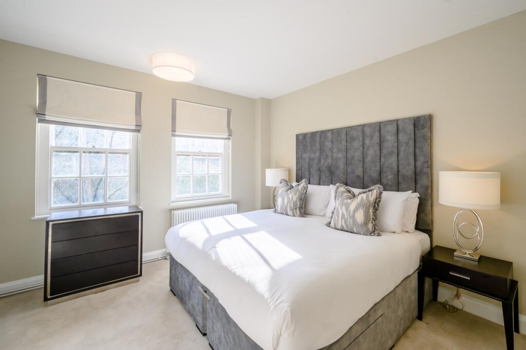8452739-Interior13