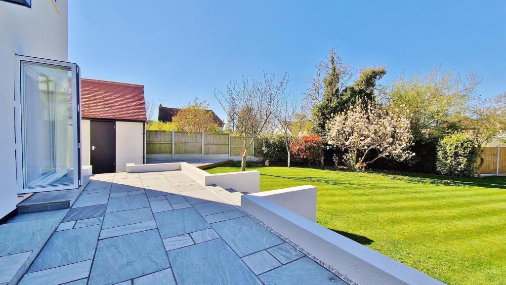 Outside - Rear