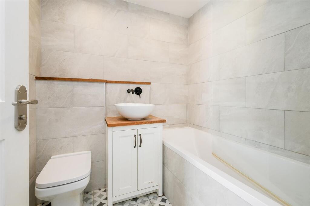 23 boleyn close-8.jpg