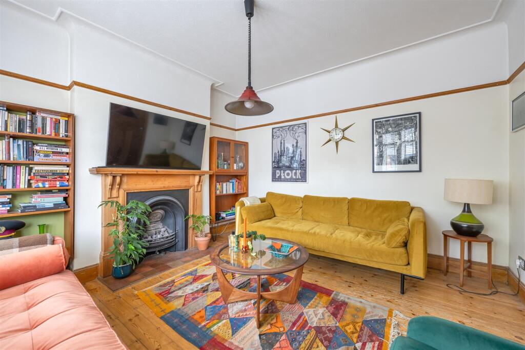 Wadham Avenue, E17