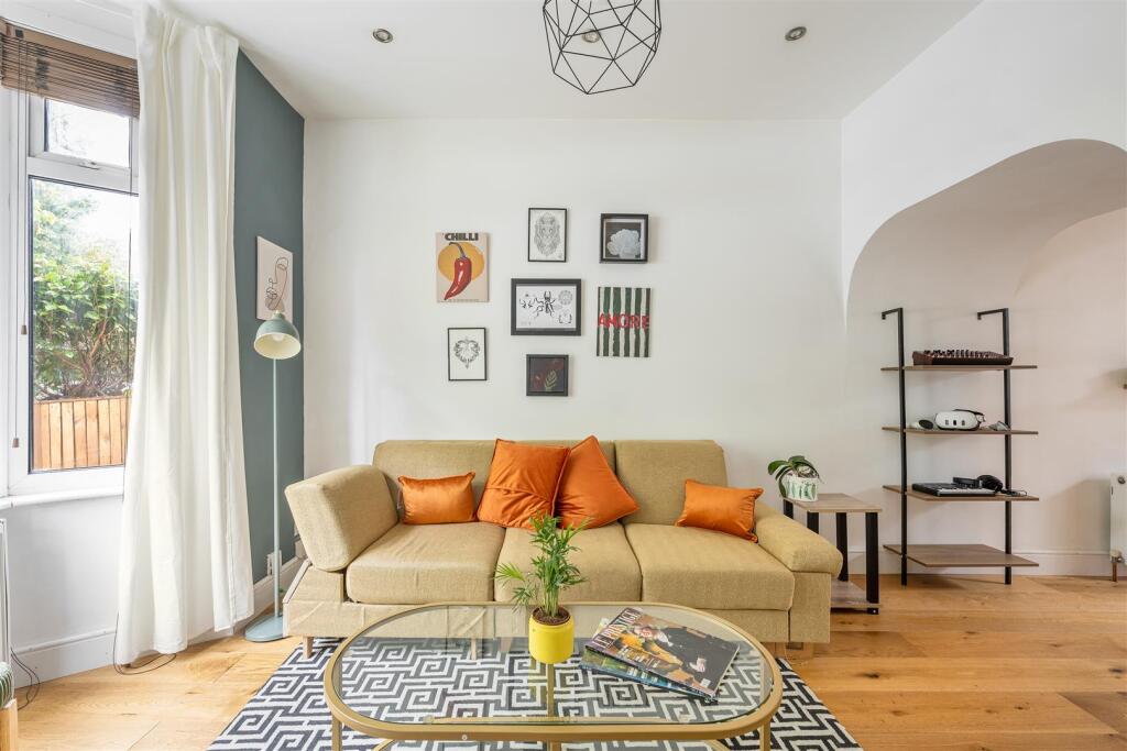 Trumpington Road, E7