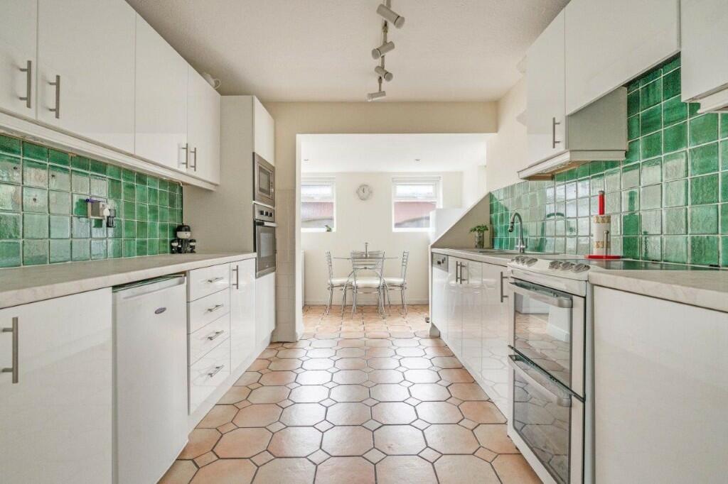 Kitchen/breakfast rm