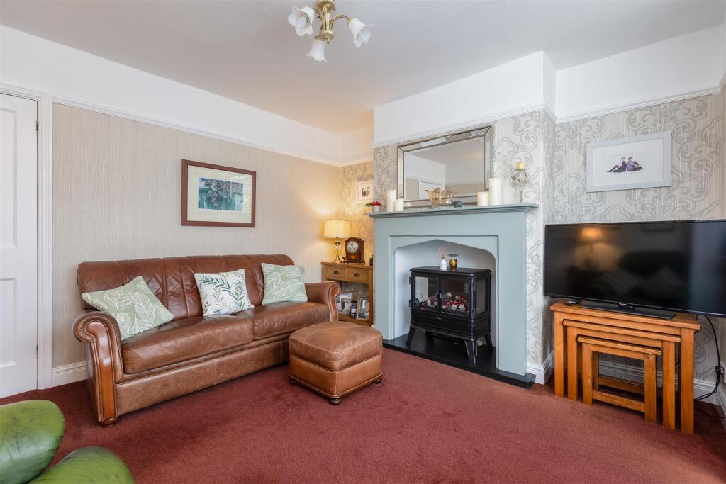 Maudon Avenue 40 Sitting Room-2.jpg