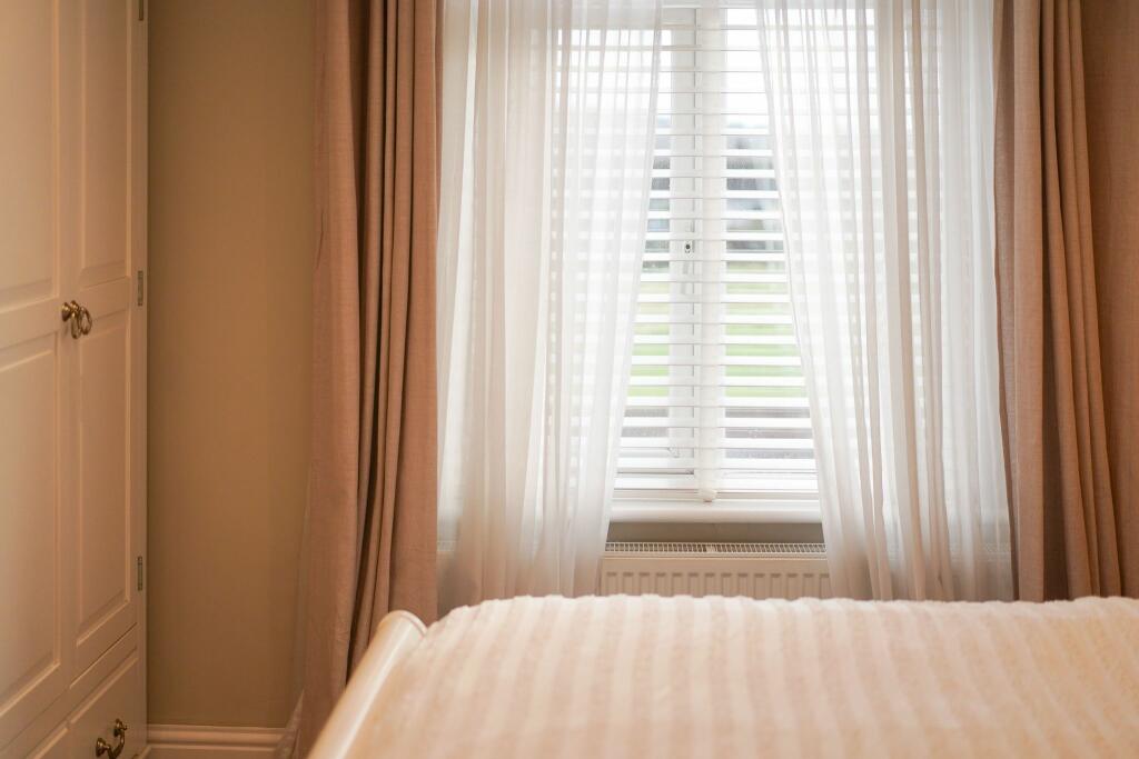 Photograph 33