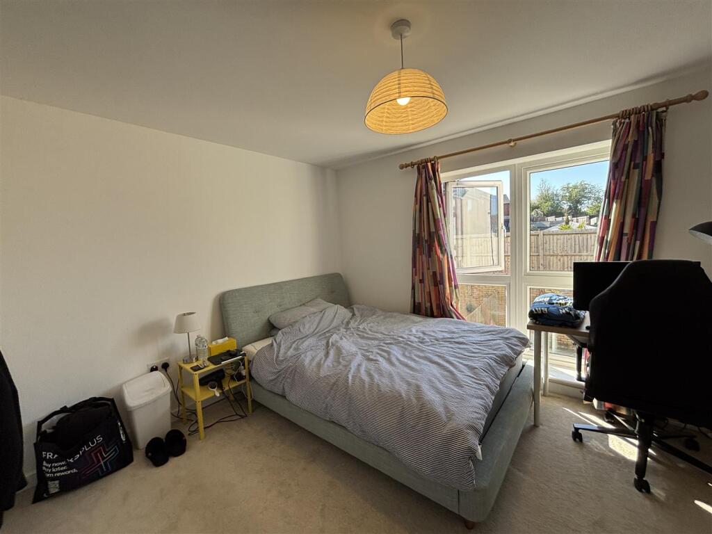 bedroom 3.jpg