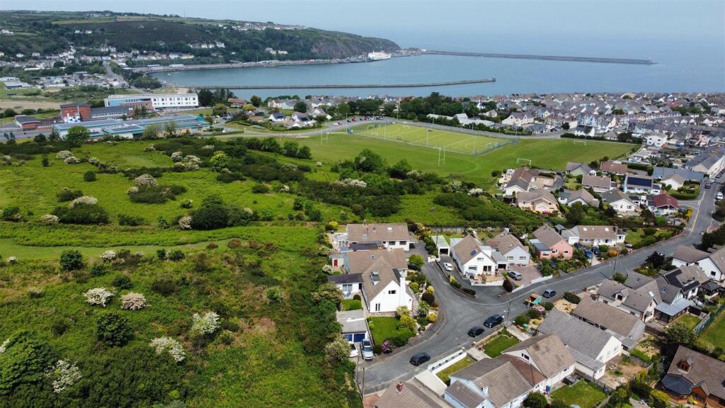 7, Pen Y Bryn Fishguard, Pembrokeshire, SA65 9BP 1