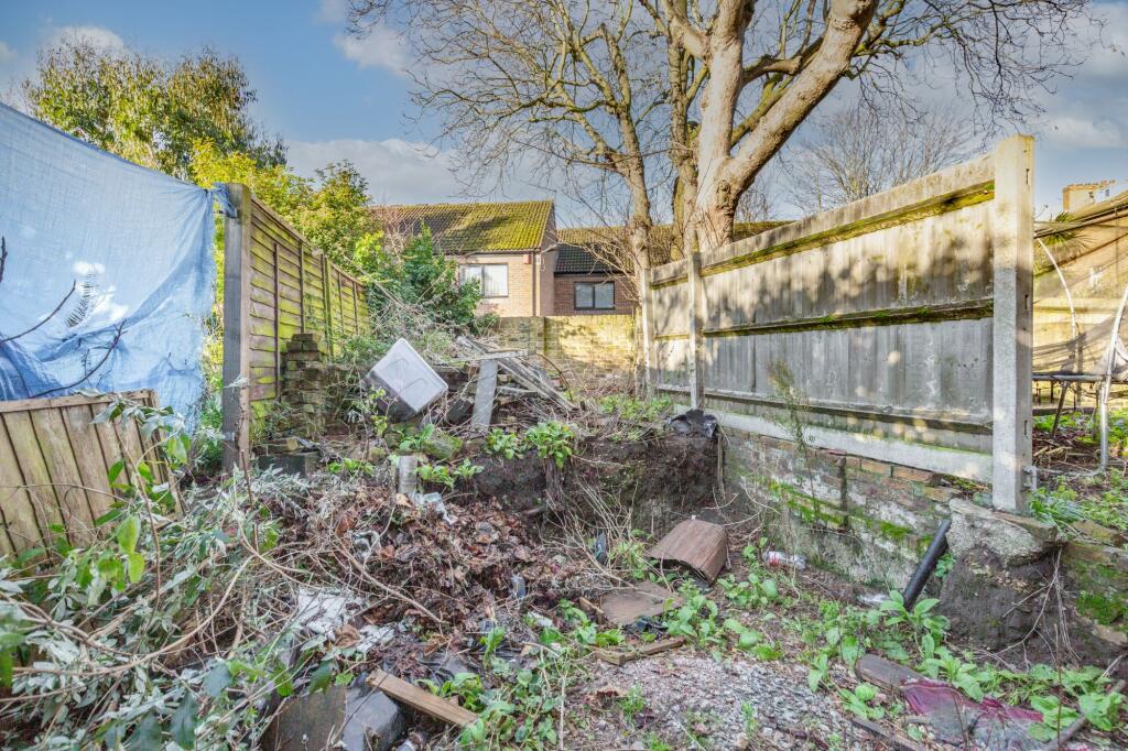 1 County Grove, Camberwell, London SE5 9LG