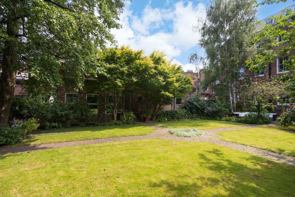 Garforth House-53 Gardens blue_WebRes.jpg