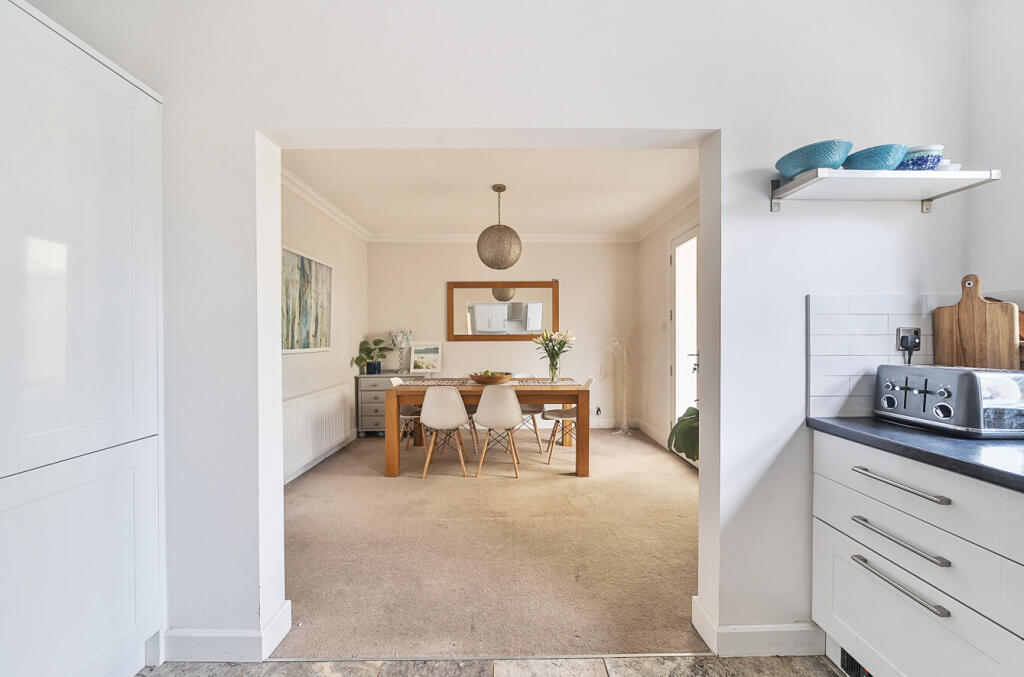 1307273-20-685a9e...