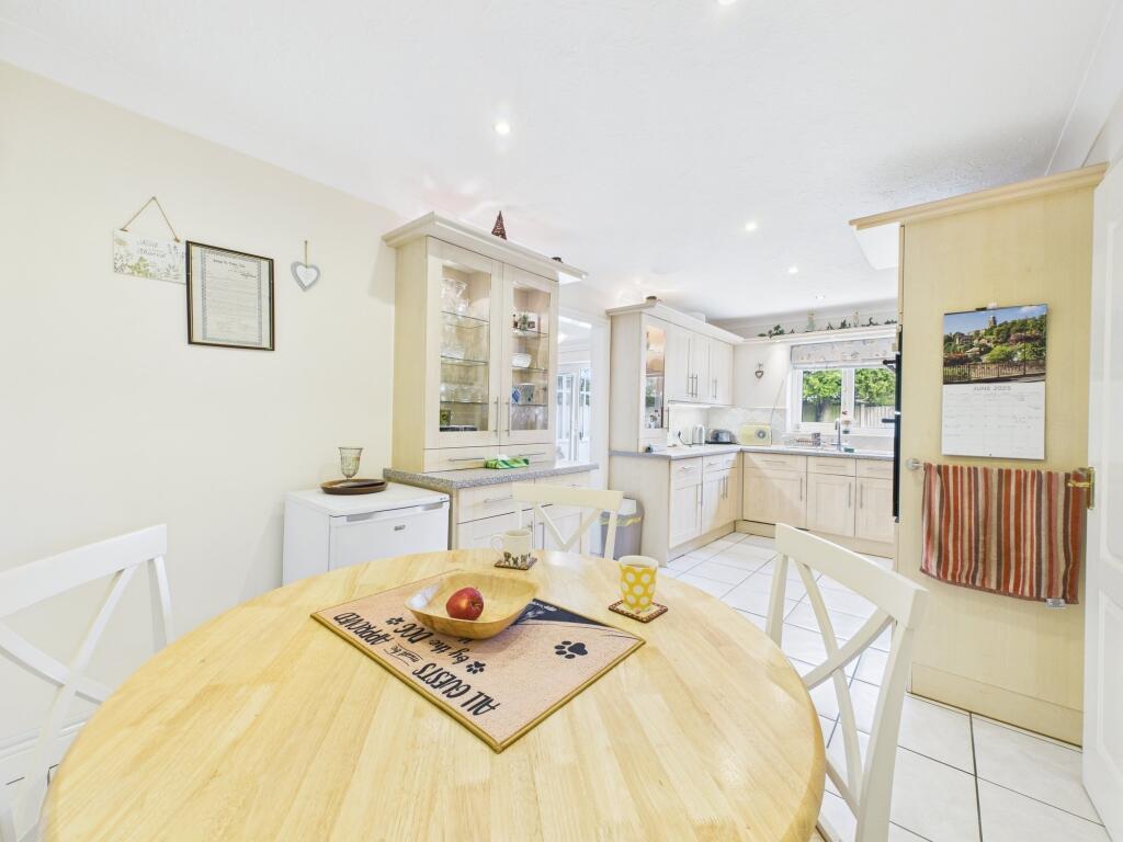 breakfast/kitchen