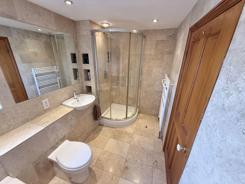 Ensuite
