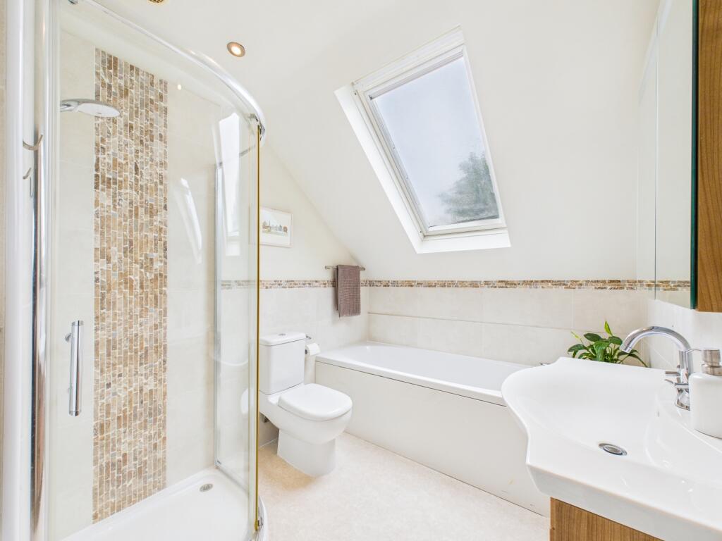 Ensuite to Principal Bedroom