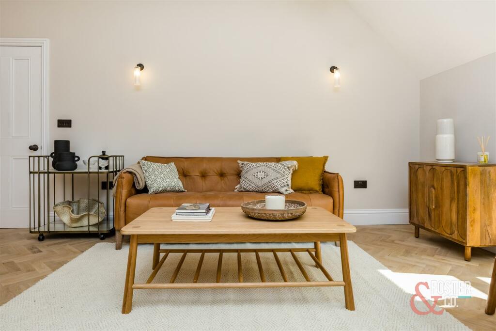 TTF Third Avenue 15 East Facing Hove_014.JPG