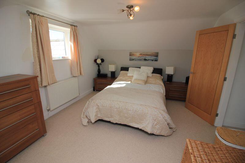 f/f main bedroom 1