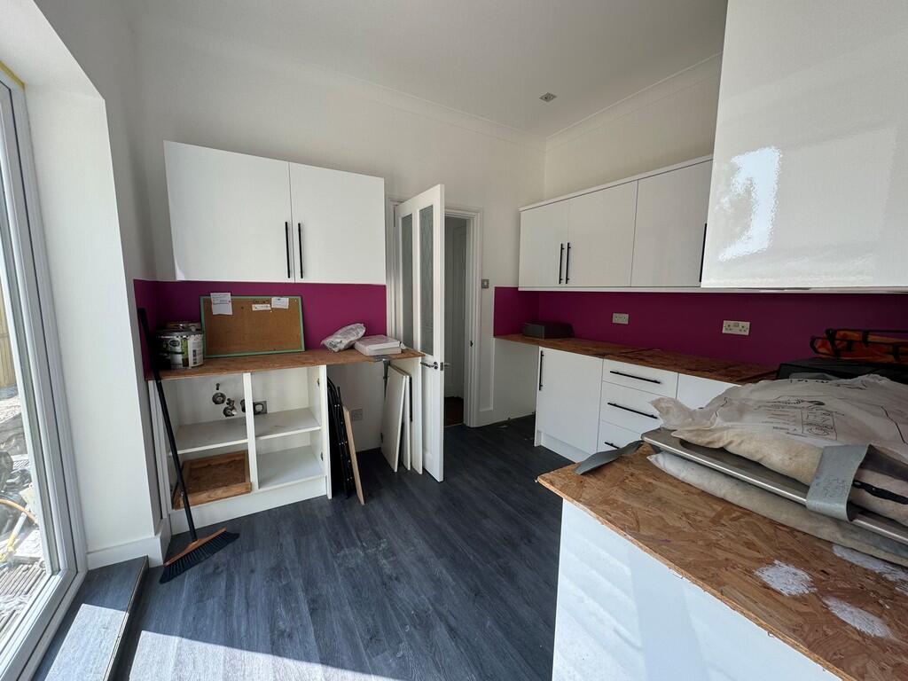 21 Meteor Road ki...