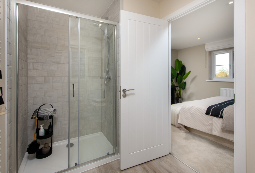 Oakham-Ensuite-2