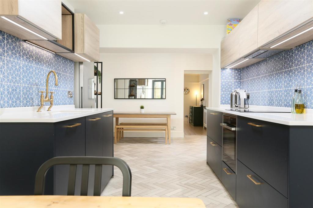 Garden Flat 19 Westfield Park 29.jpg