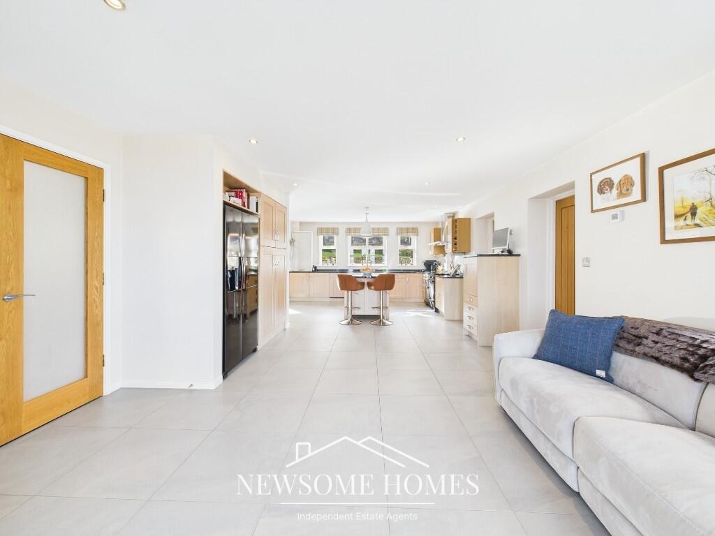 Kitchen/ Family Room