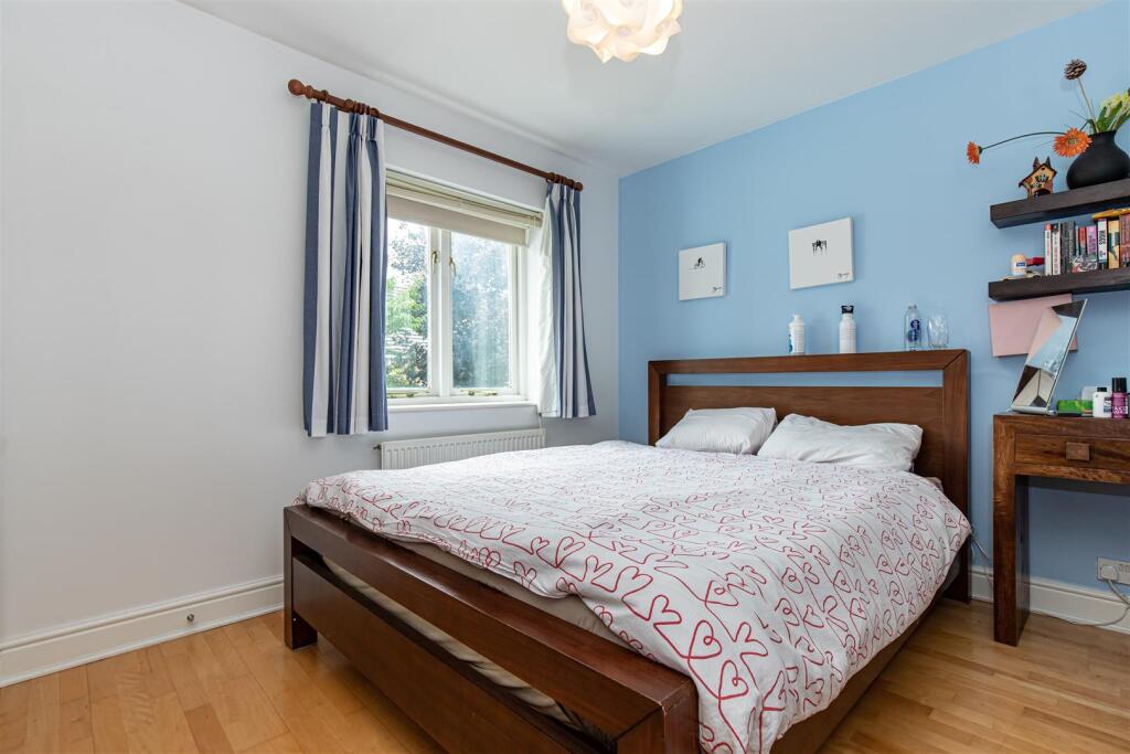 BEDROOM (2).jpg