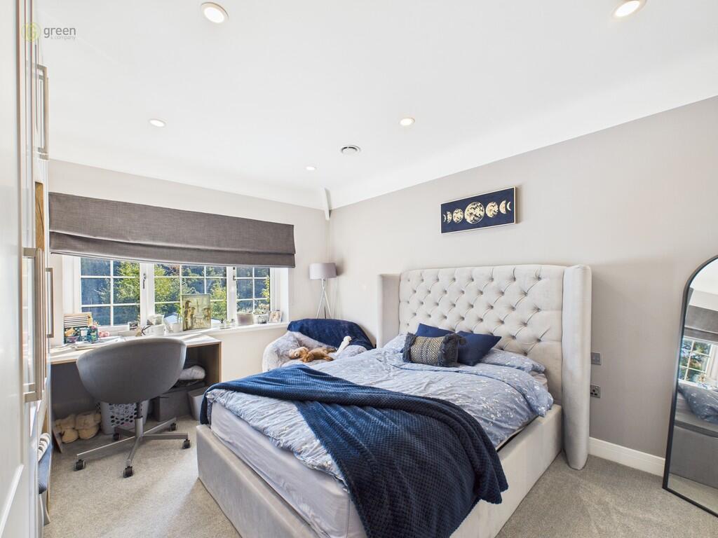 CAM03830G0-PR0221...