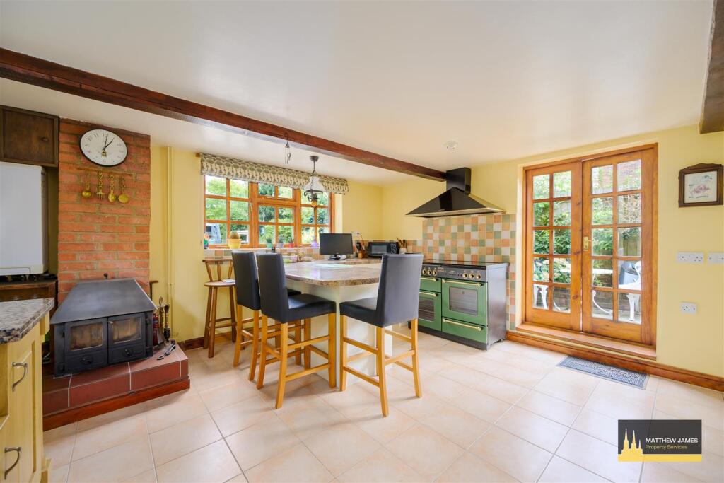 Kitchen/Breakfast Room