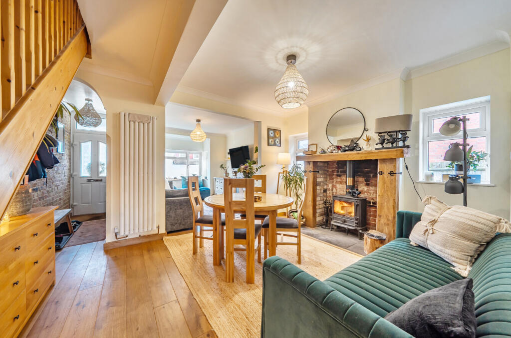 1385683-19-692f15...